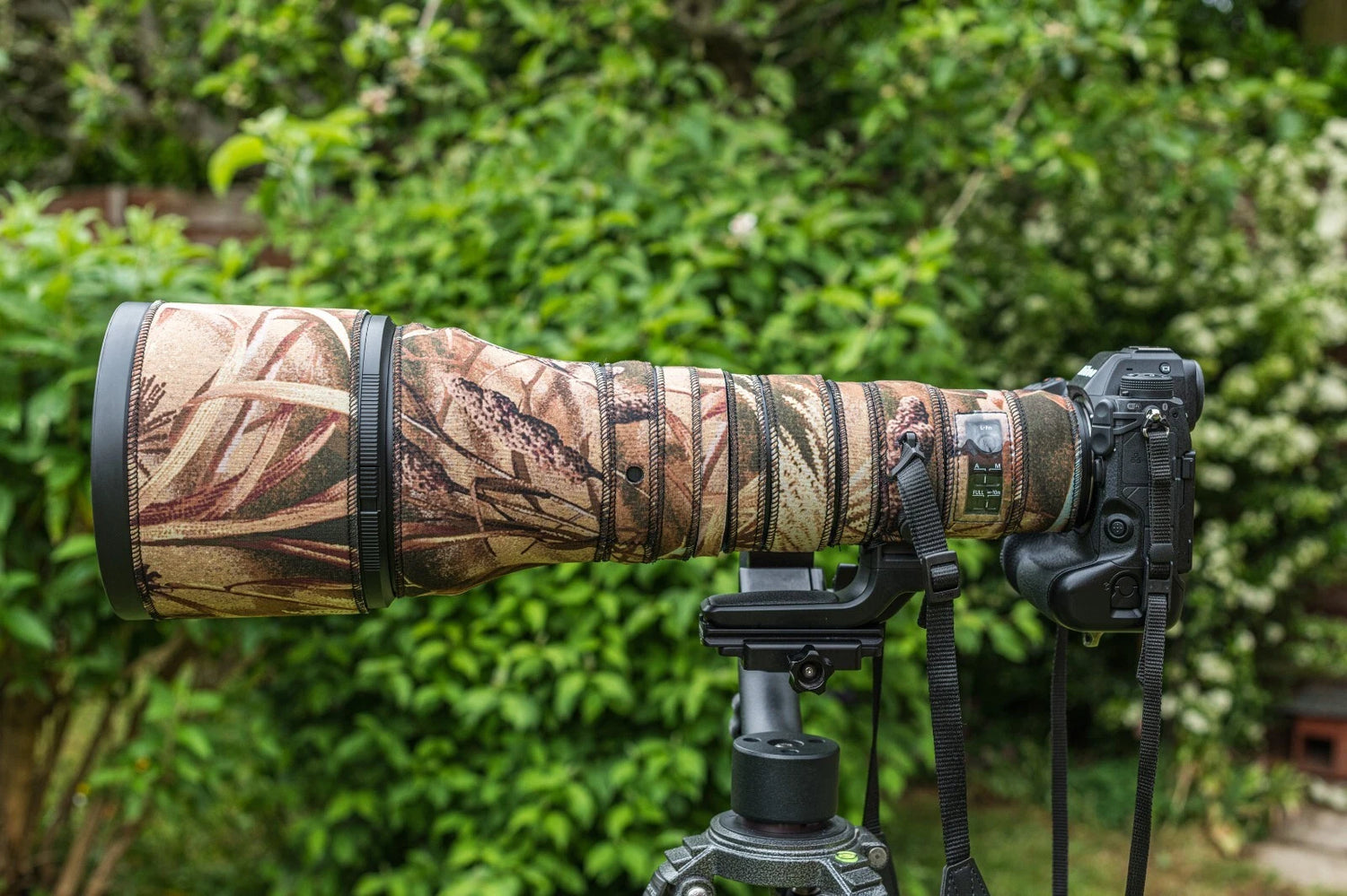 NIKKOR Z 800mm f/6.3 VR S Neoprene Lens Protection