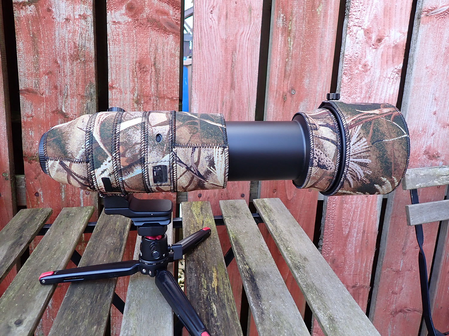 Olympus OM 150 600 Neoprene Protective Lens Cover