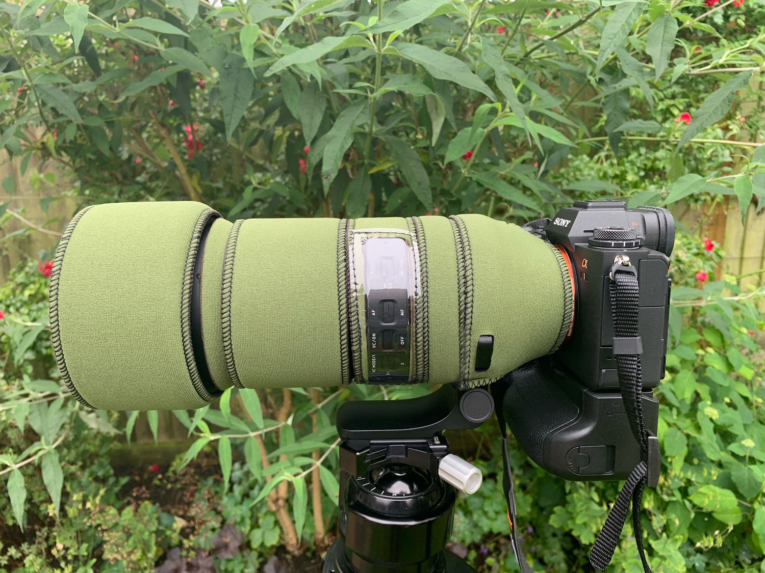 Tamron 150 500 VC VXD Sony FE Neoprene Lens Cover