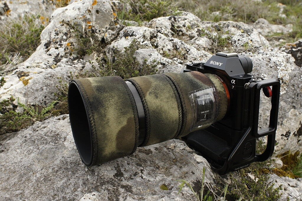 Sony 90mm Macro f2.8 G OSS Neoprene Lens Cover