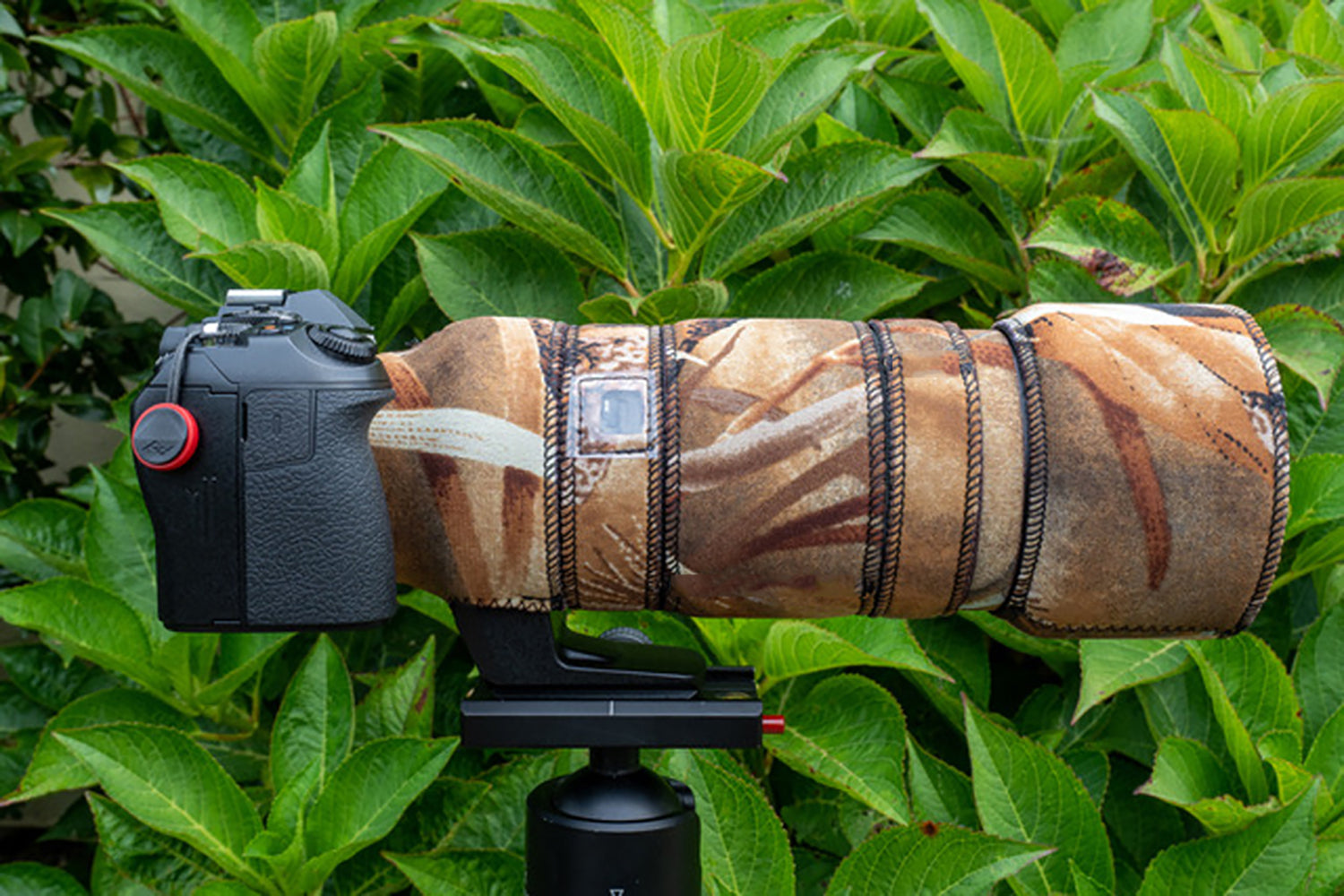 Olympus OM 100 400 Neoprene Lens Cover Mk1/2