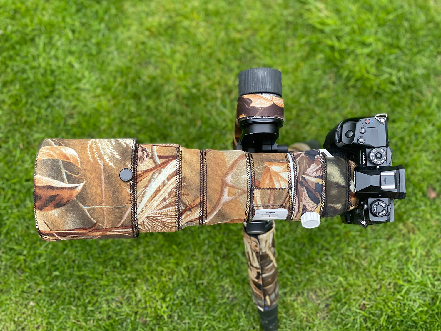 Olympus OM 150 400 Neoprene Lens Cover