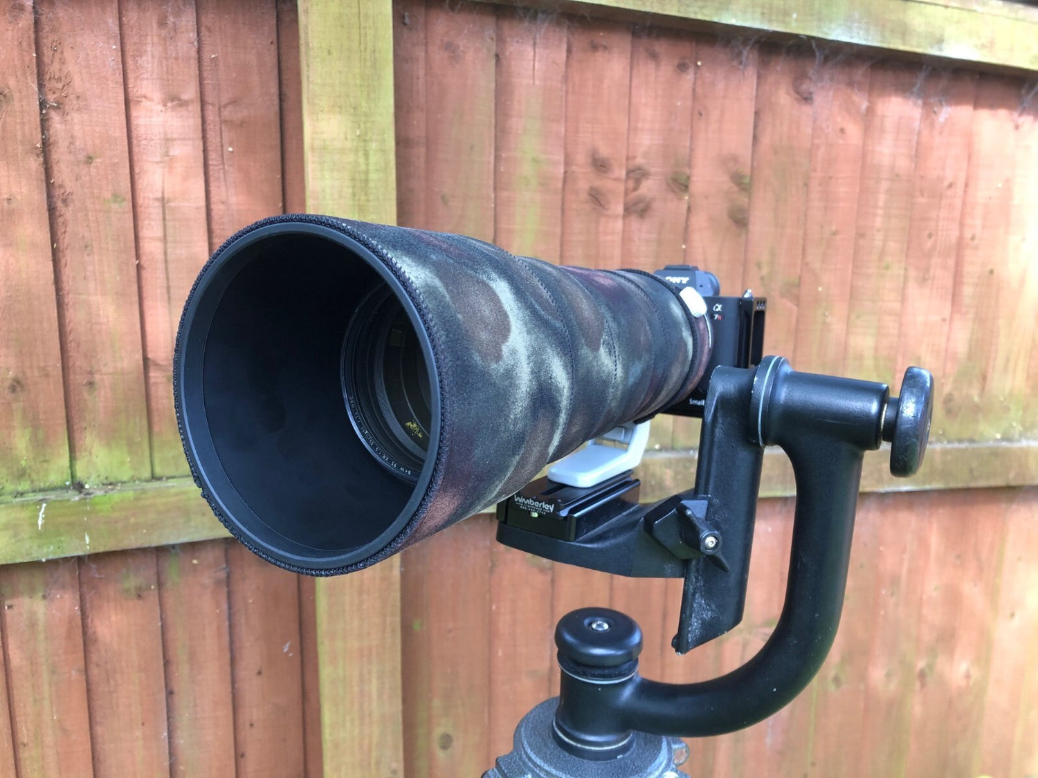 Sony 200-600 FE G OSS f5.6-6.3 Neoprene Lens Cover